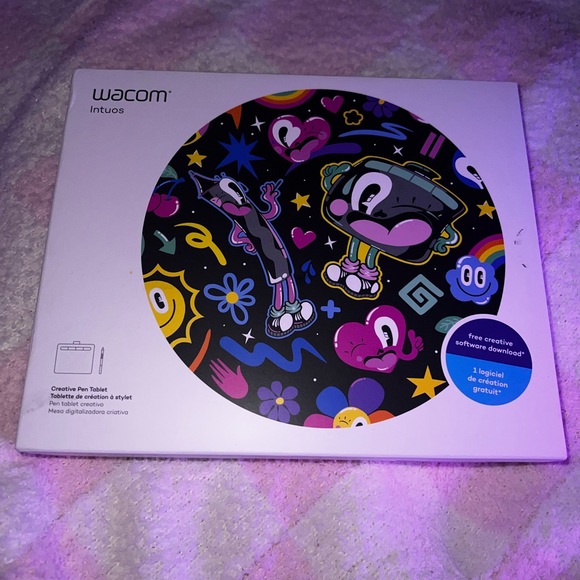 Wacom - Intuos Graphic Drawing Tablet for Mac, PC, Chromebook & Android - Picture 4 of 8